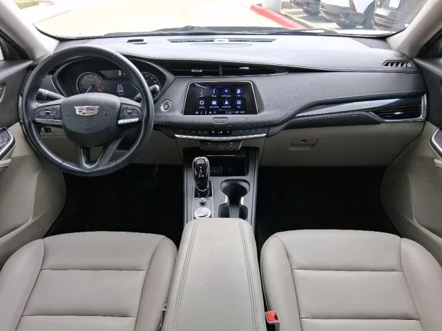 Used 2021 Crystal White Tricoat Cadillac Luxury image 9