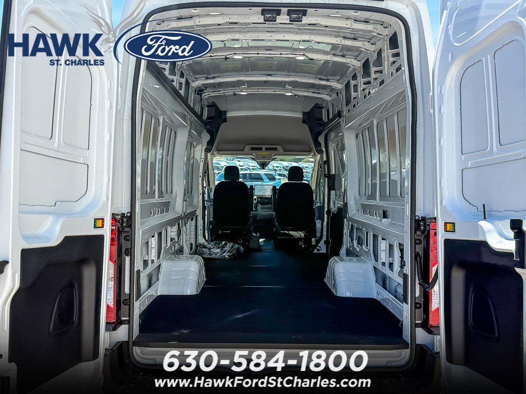 New 2026 Oxford White Ford Cargo Van image 15