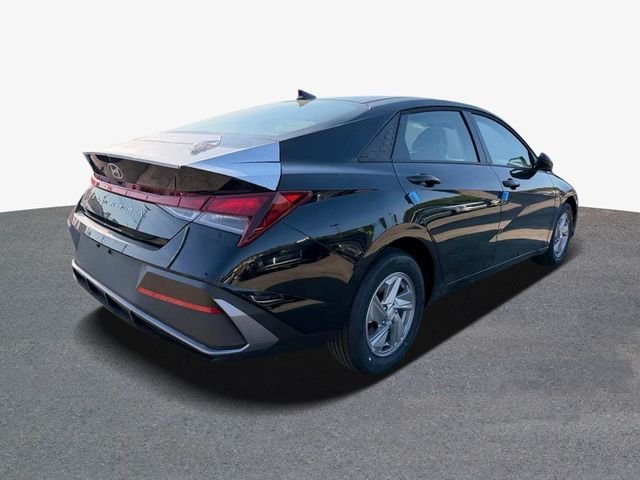 Used 2026 Black Hyundai SE image 3
