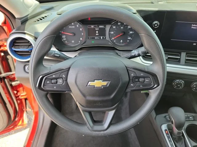 2024 Chevrolet Trax LS - Photo 20