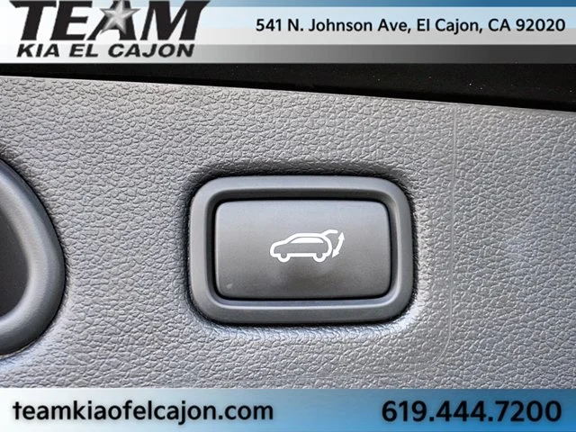 Used 2021 Black Hyundai Ultimate image 15