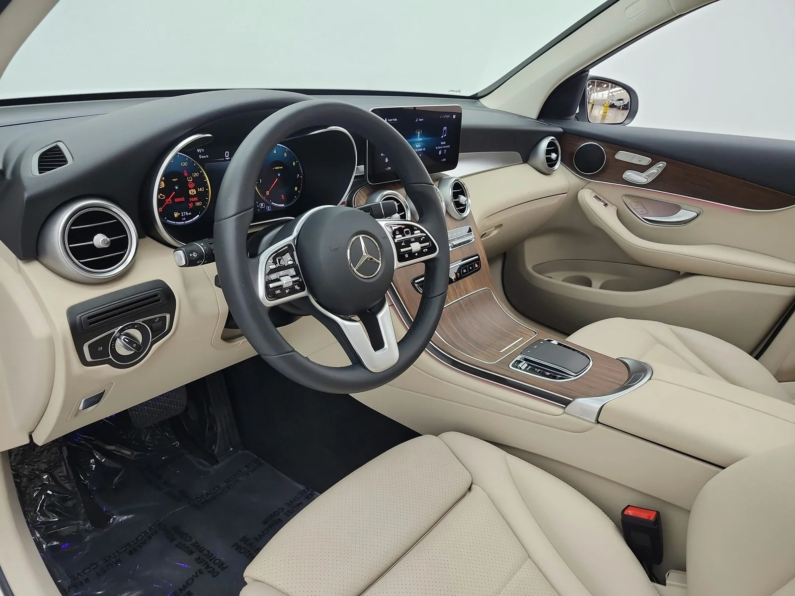 Certified Used 2022 Polar White Mercedes-Benz GLC 300 SUV image 12