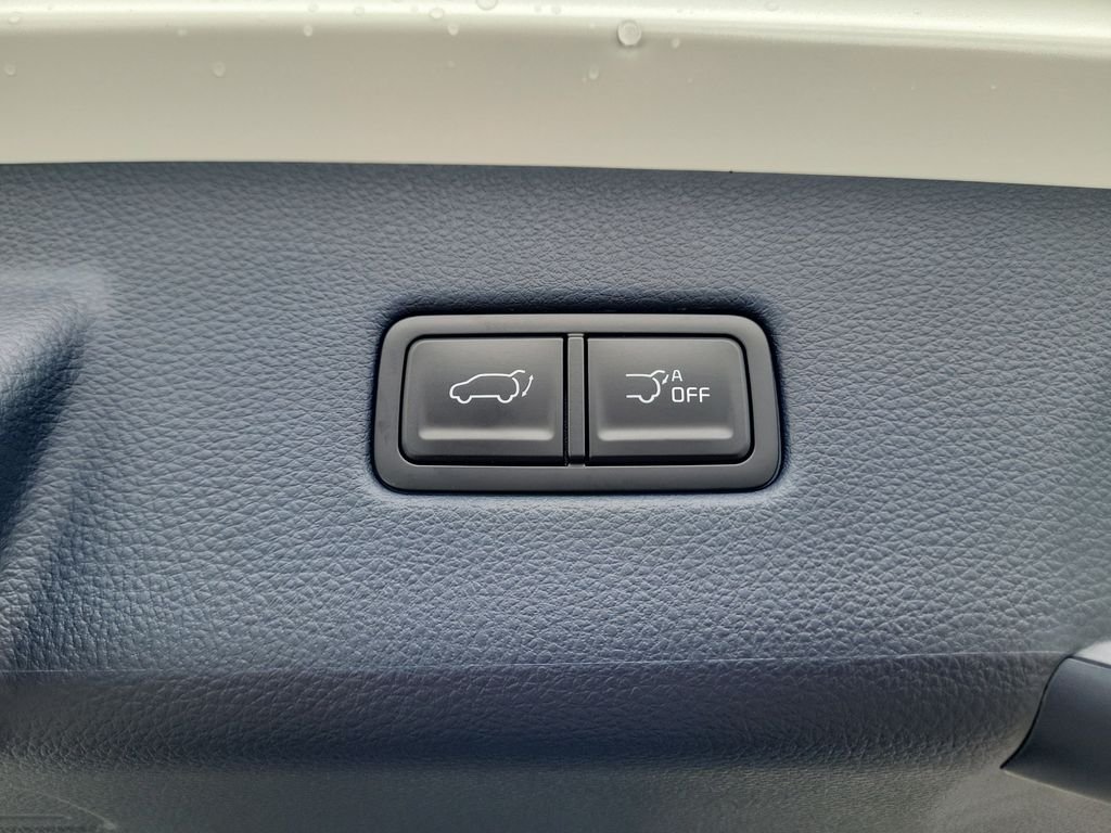 New 2026 White Kia EX image 15
