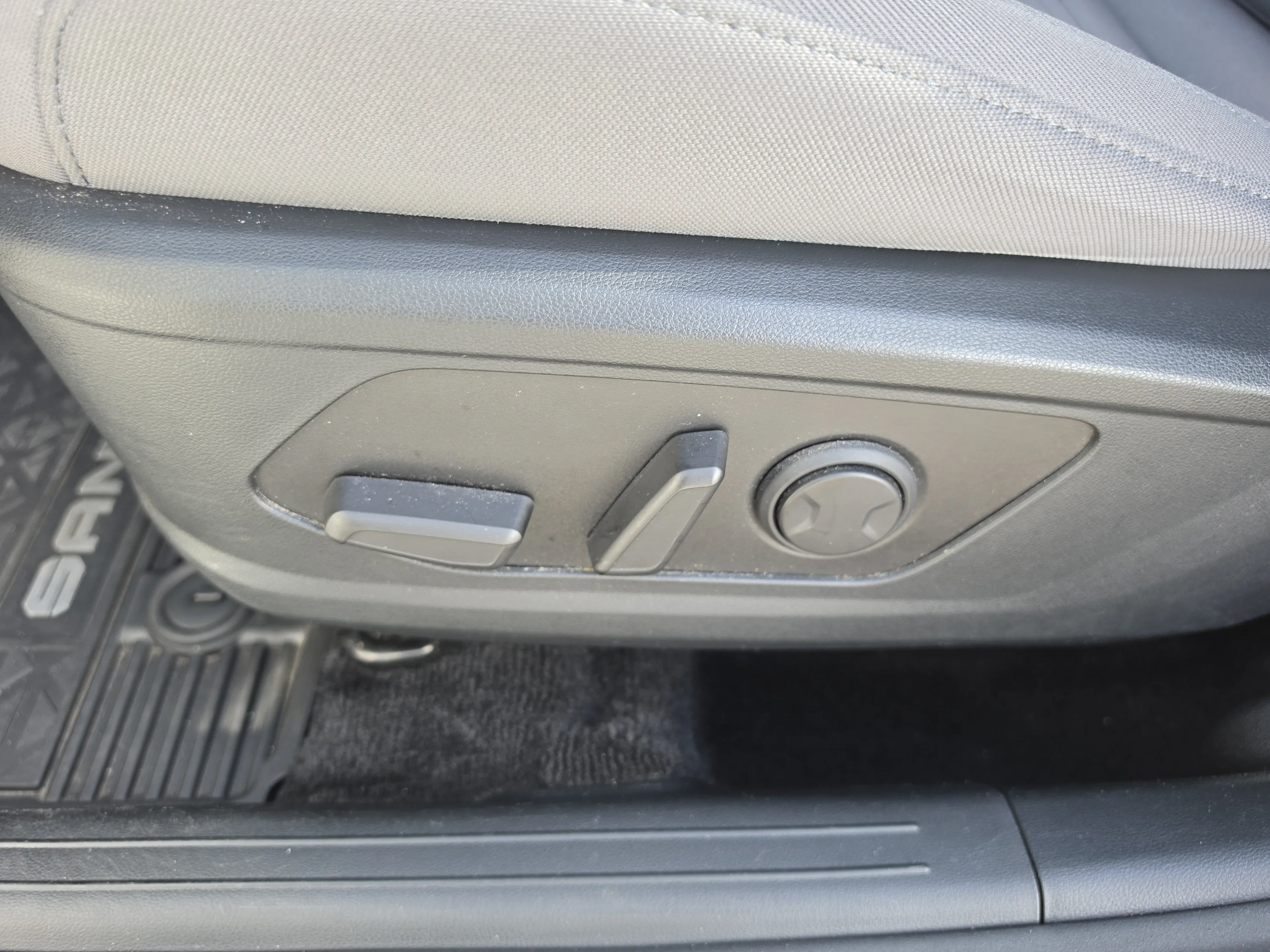 Used 2022 Ice White Hyundai SEL image 24