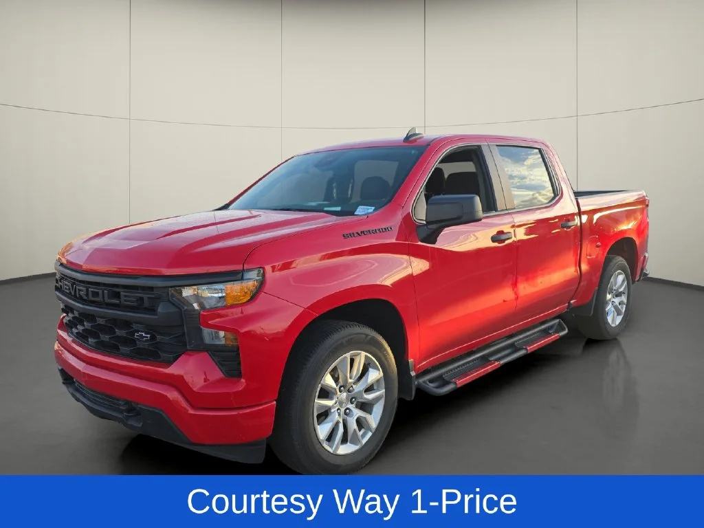 Used 2024 Red Chevrolet Custom image 4
