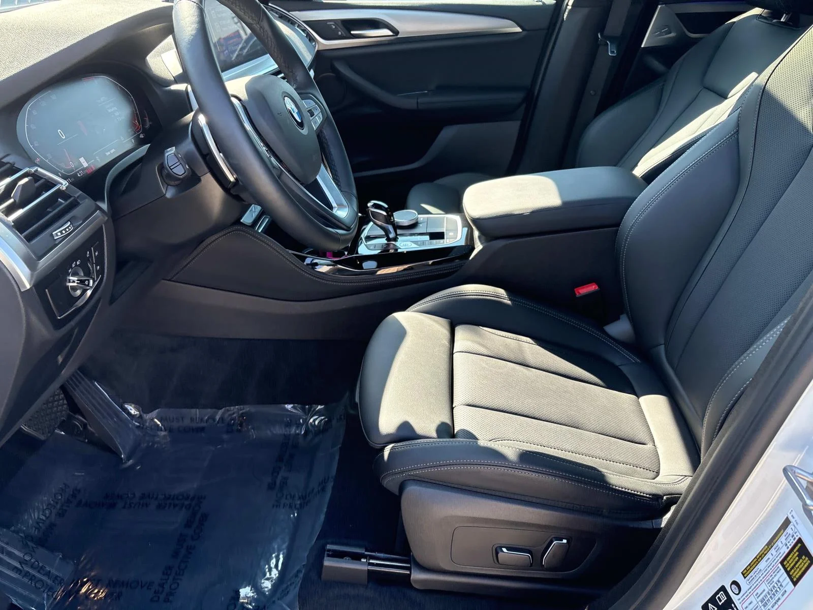 2025 BMW X4 30i - Photo 14