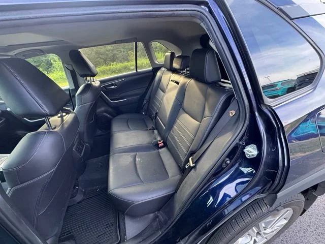 Used 2024  Toyota XLE Premium image 16