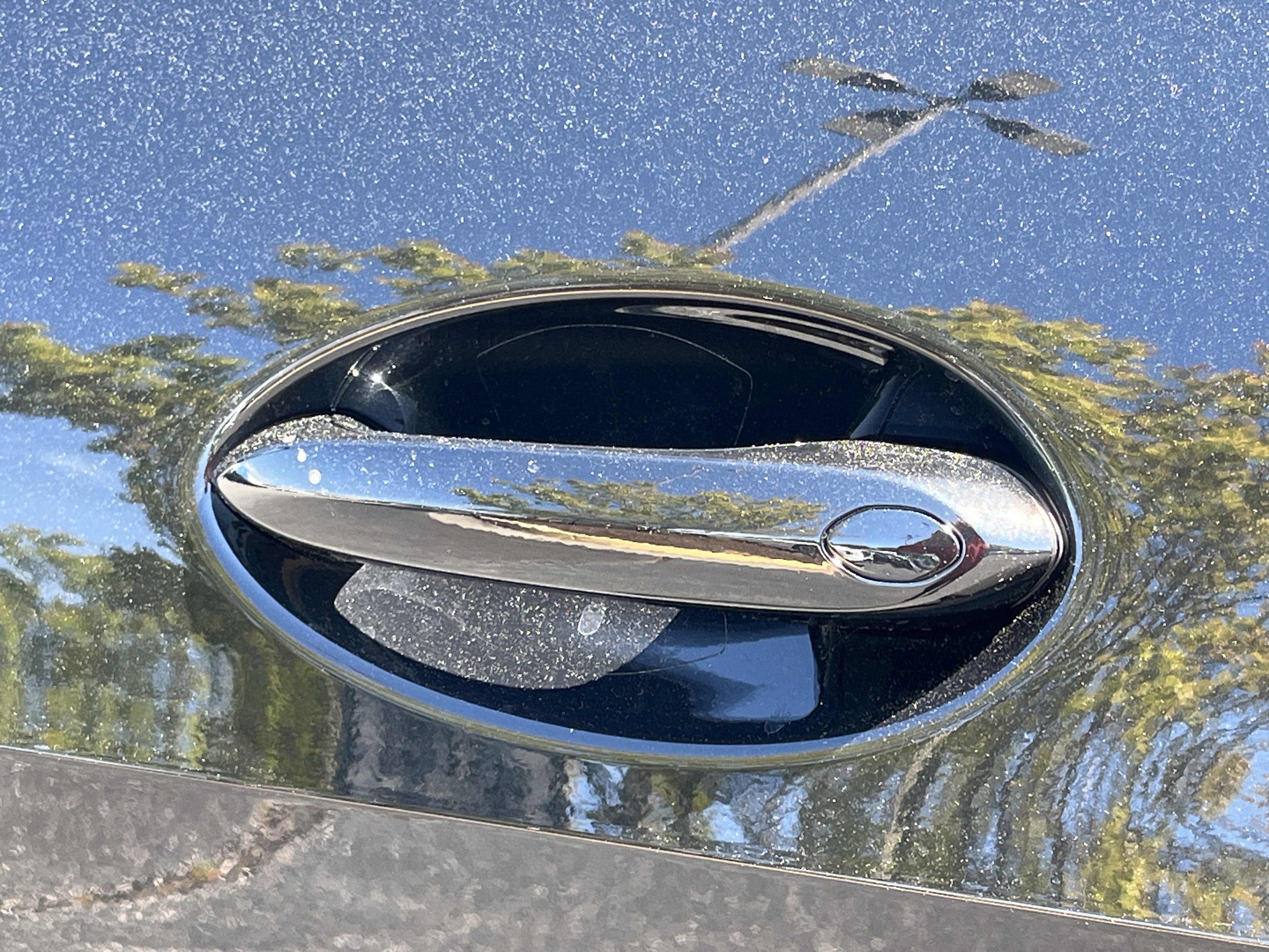 New 2026 Black Sapphire Metallic BMW xDrive50e image 31