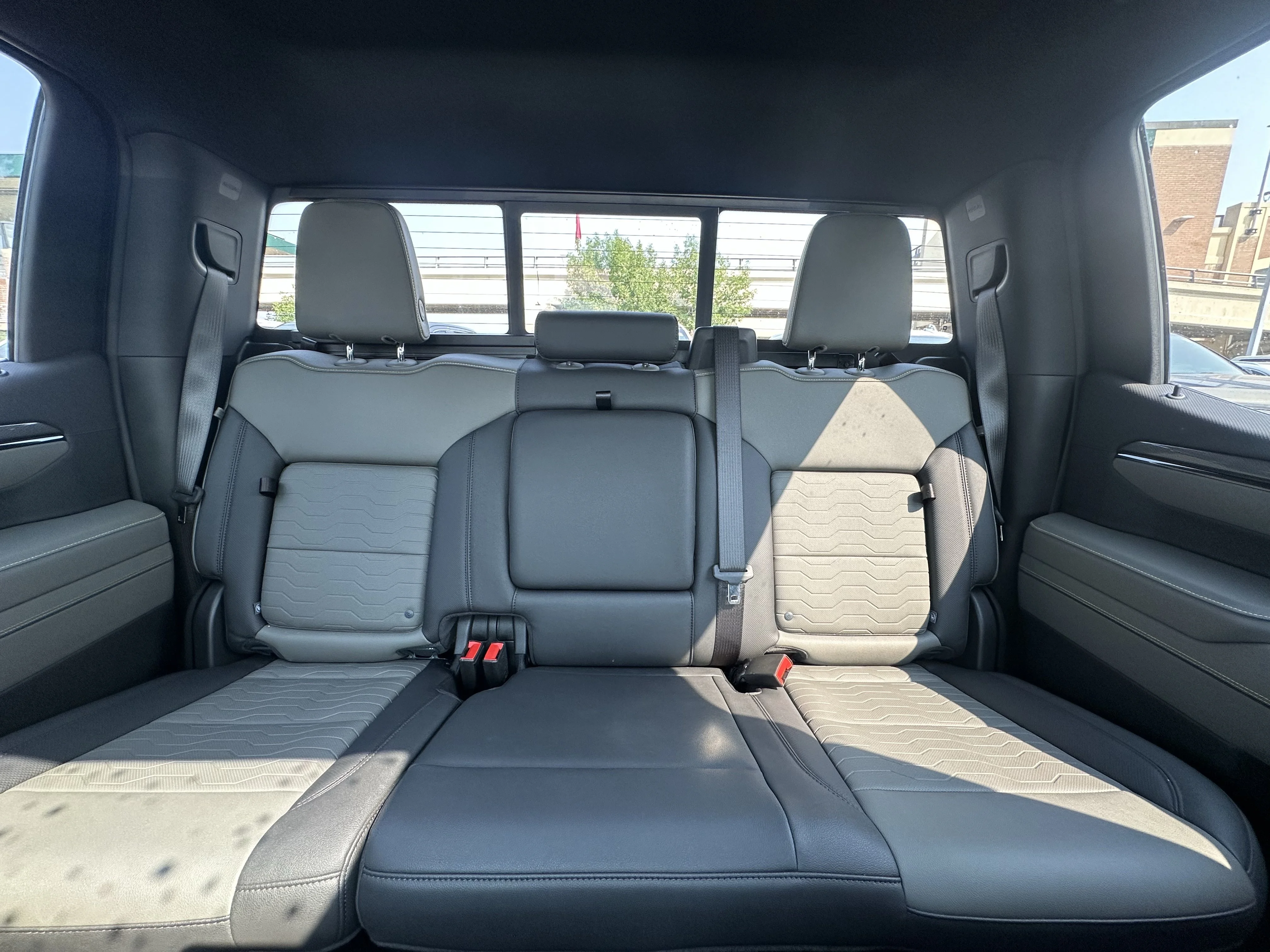 Certified Used 2026  Chevrolet ZR2 image 24