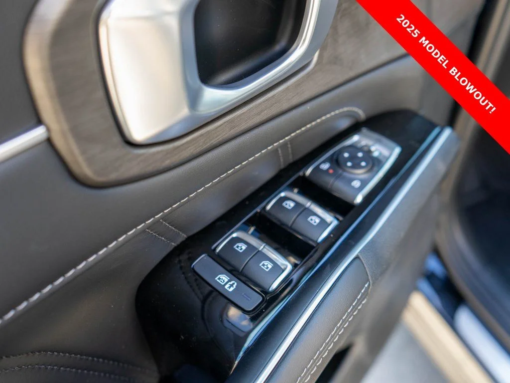 2025 Kia Sorento X-Line SX - Photo 18