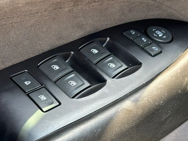 Used 2019 Black Cadillac Platinum Edition image 21