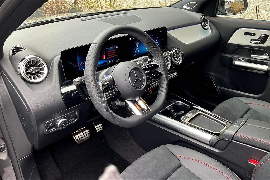 New 2026 Mountain Grey Metallic Mercedes-Benz GLA 35 AMG® image 6