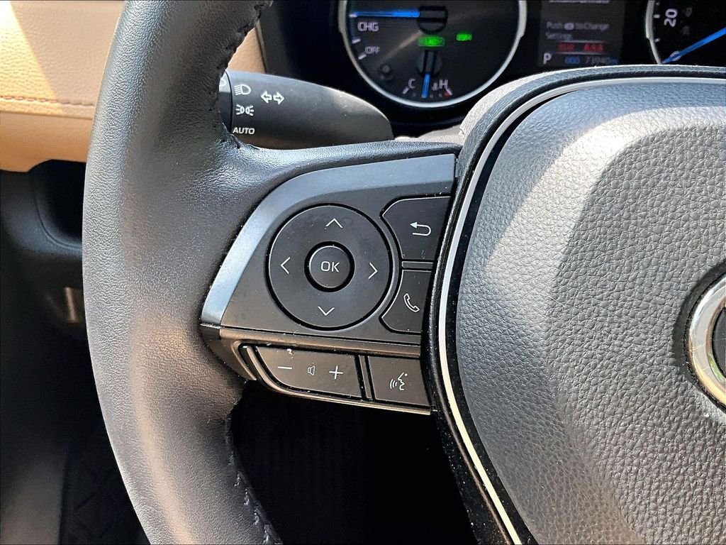 Used 2022 Midnight Black Metallic Toyota XLE image 23