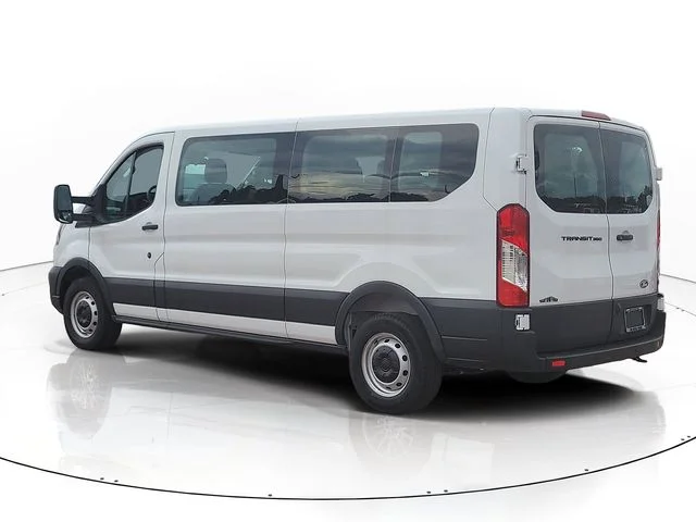 New 2026 Oxford White Ford XL image 7