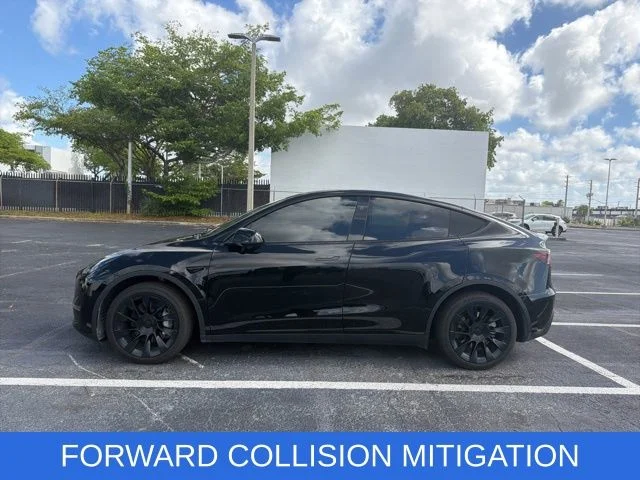 Used 2023  Tesla Long Range image 4