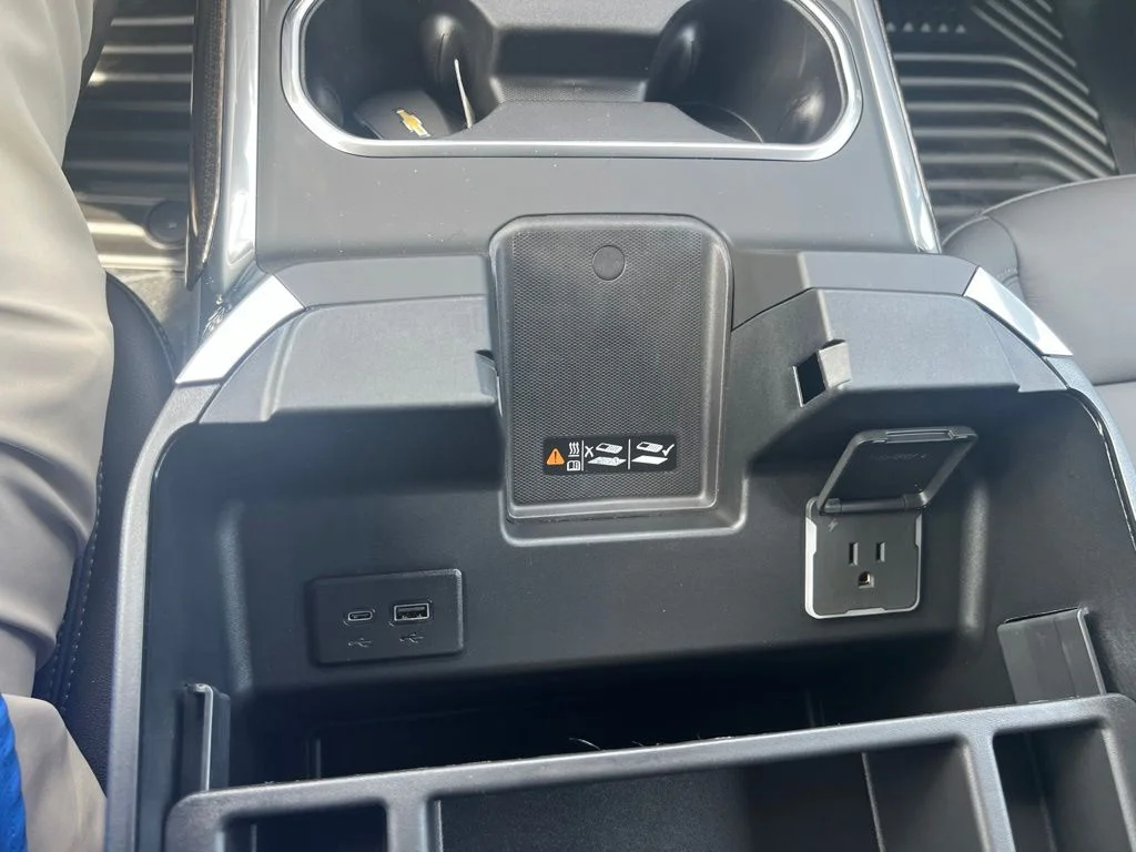New 2026 Summit White Chevrolet LT image 27
