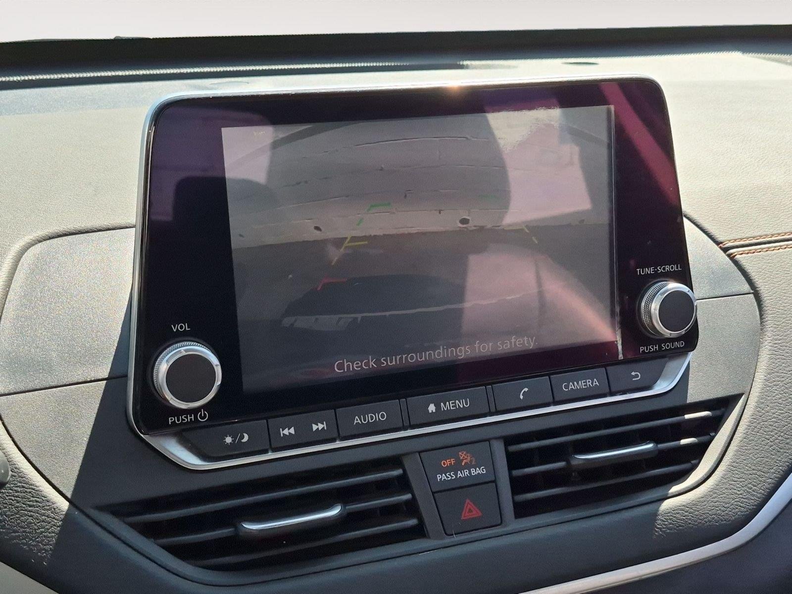 Used 2020 Super Black Nissan 2.5 SR image 22