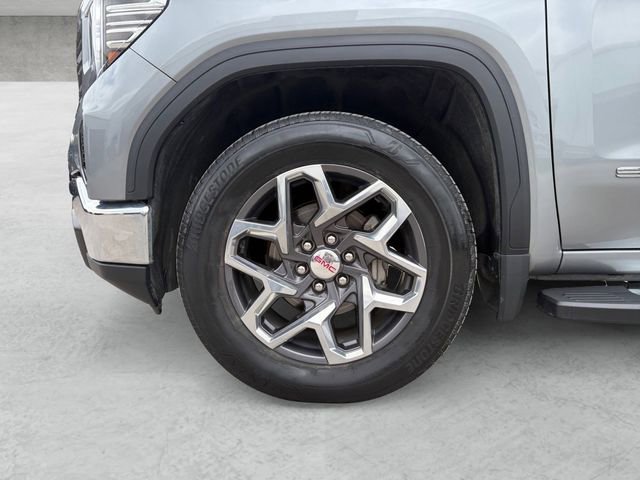 Used 2023 Sterling Metallic GMC SLT image 23