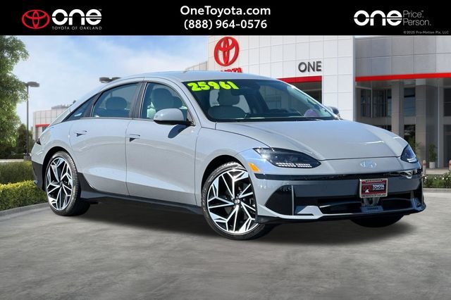 Used 2024 Blue Hyundai SEL image 1