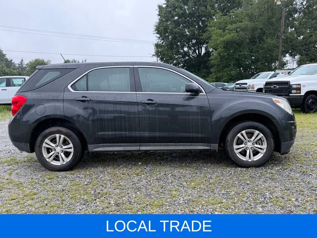 Used 2014 Gray Chevrolet LS image 3