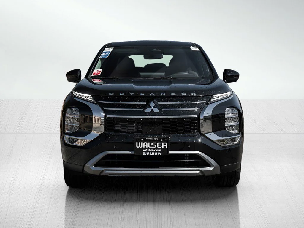 New 2026 Labrador Black Pearl Mitsubishi SE 1.5T S-AWC image 2