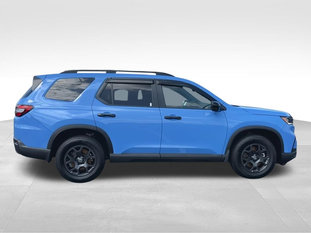 Used 2025 Blue Honda TrailSport image 9