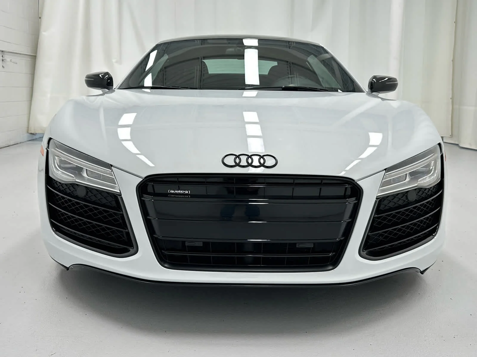 Used 2015 Ibis White Audi V8 image 5