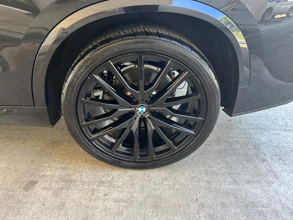 Used 2020 Black BMW sDrive40i image 16