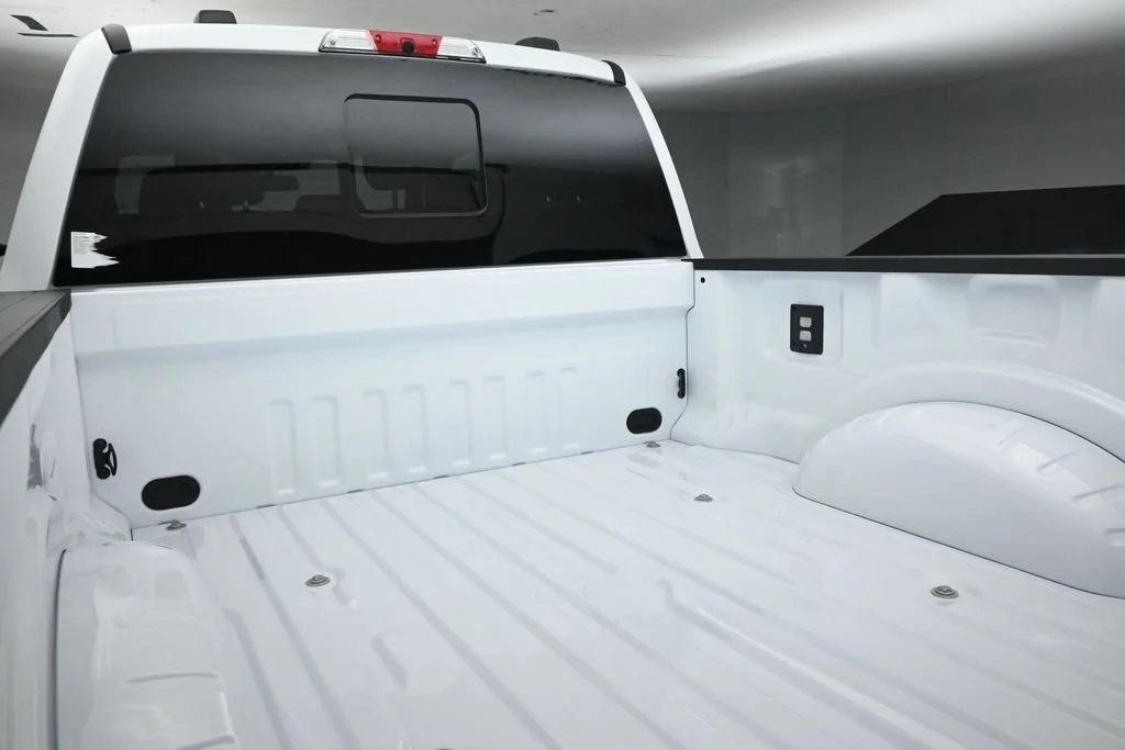 New 2027 Oxford White Ford King Ranch image 24