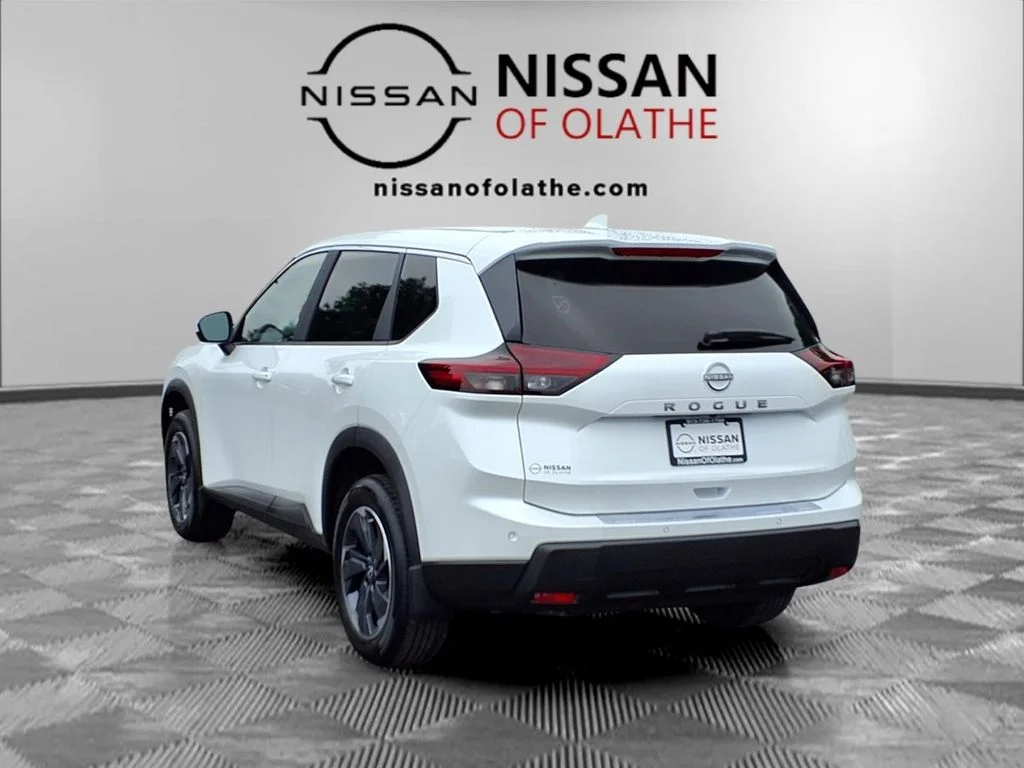 Used 2026 White Nissan SV image 3