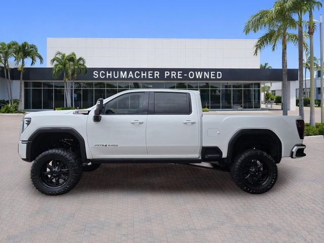 Used 2024 White GMC AT4 image 4