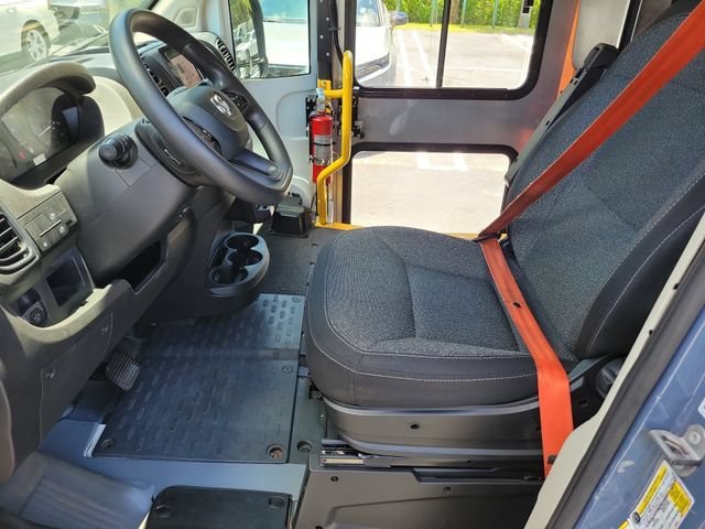 Used 2022  Ram Low Roof image 14