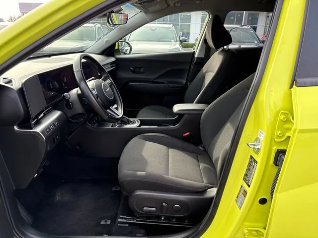 Used 2025 Neoteric Yellow Hyundai SEL image 15