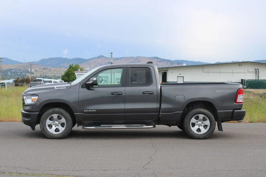 Used 2023 Crystal Metallic Ram Big Horn/Lone Star image 3