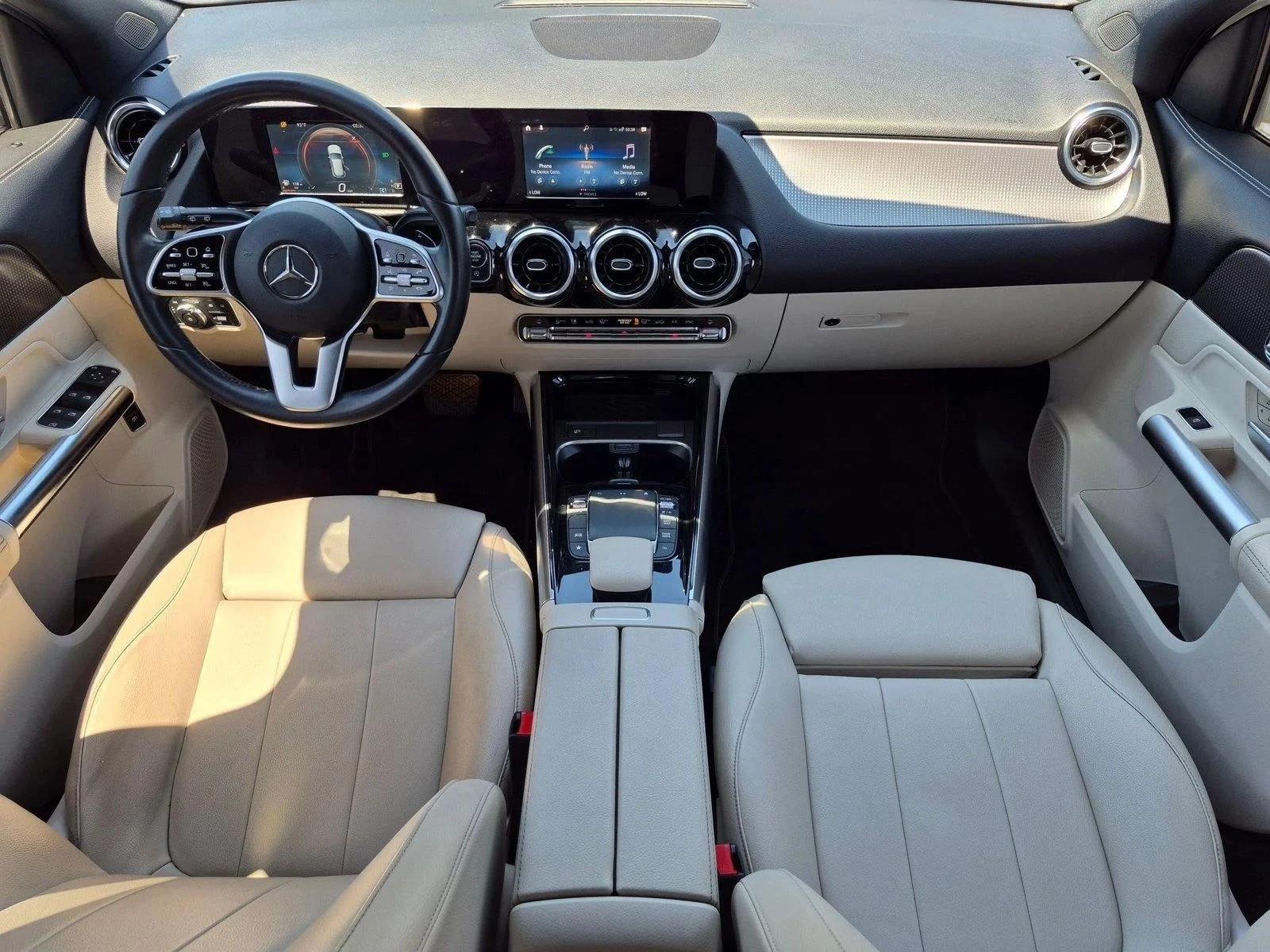 Used 2021 Polar White Mercedes-Benz GLA 250 image 15