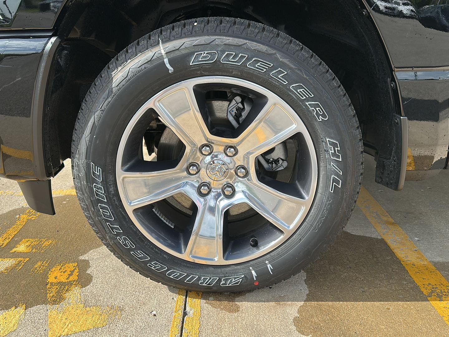 2026 RAM 1500 Express - Photo 8