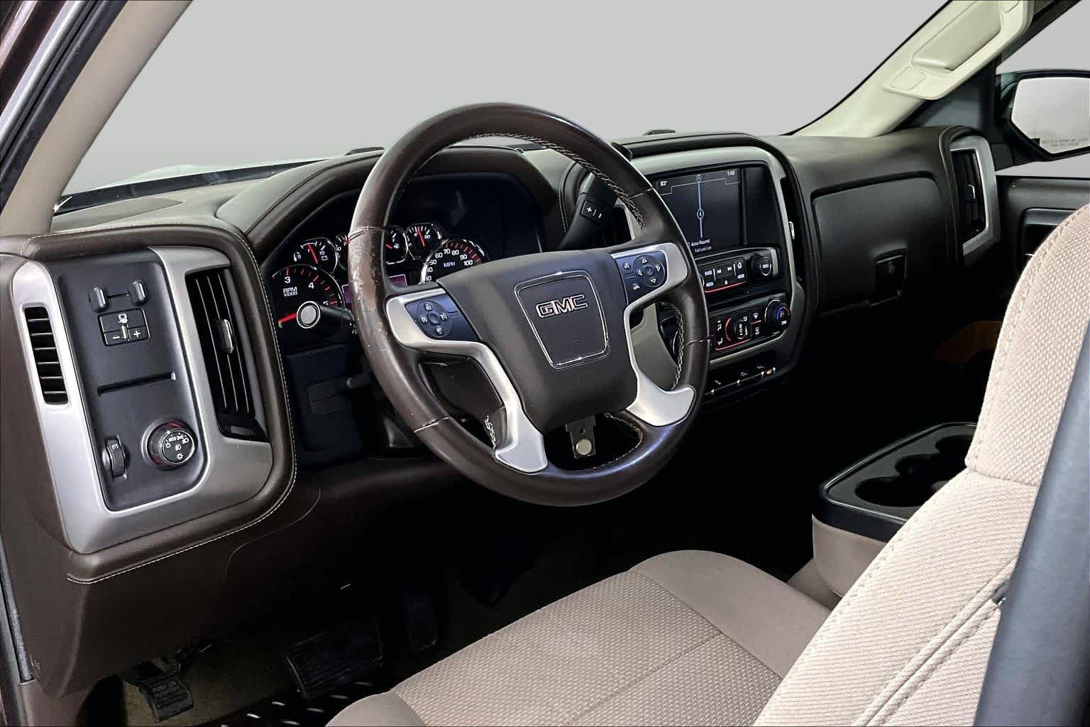 Used 2016 Mahogany Metallic GMC SLE image 15