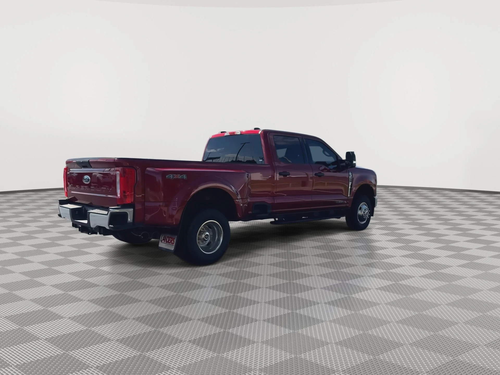 2025 Ford F-350 Super Duty XLT - Photo 8