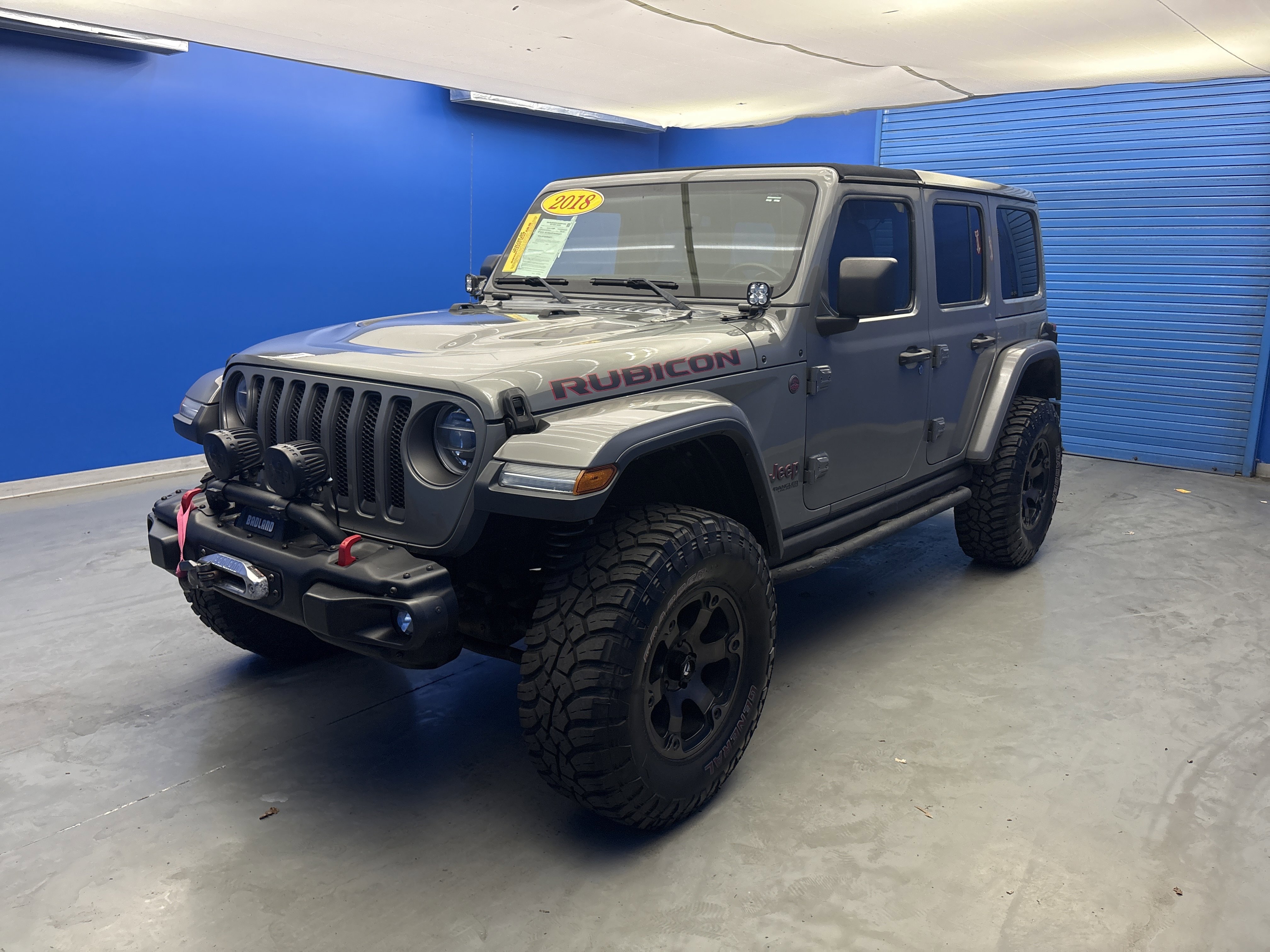 Used 2018 Gray Jeep Rubicon image 4