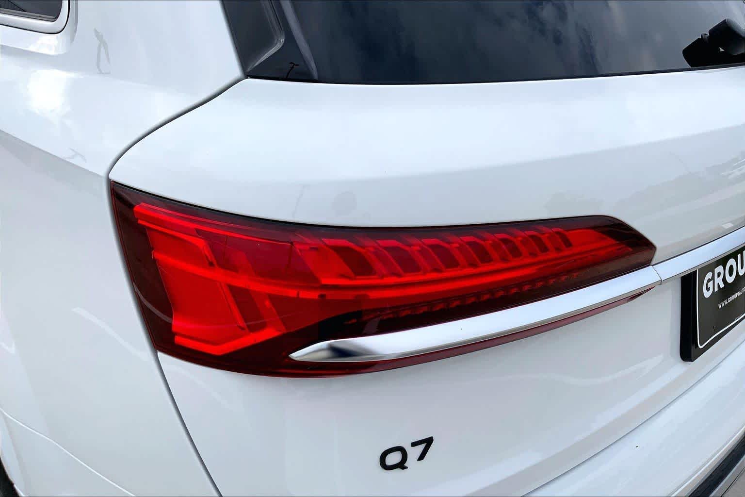 Used 2025 Carrara White Audi Premium Plus image 28