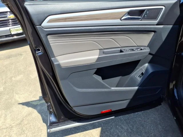 2023 Volkswagen Atlas SEL - Photo 22