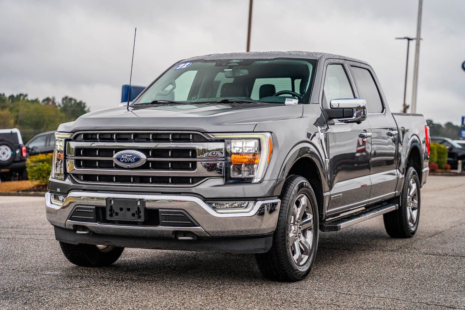 Certified Used 2022 Gray Ford Lariat image 3