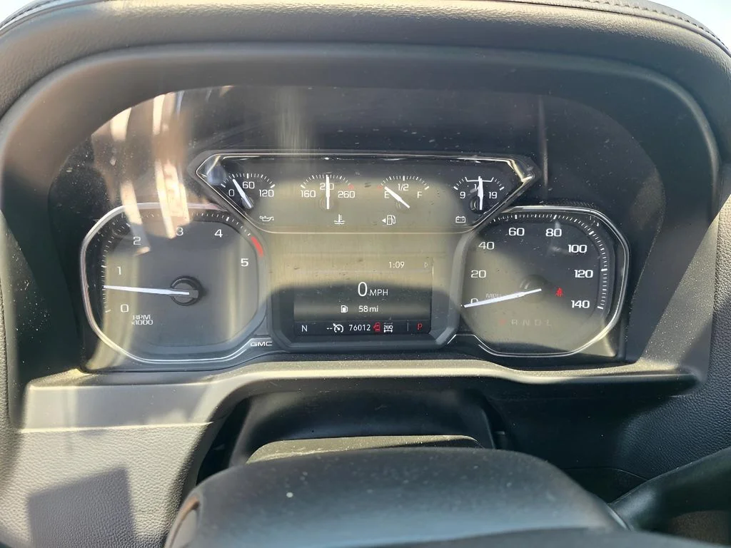 Used 2021 Summit White GMC AT4 image 17