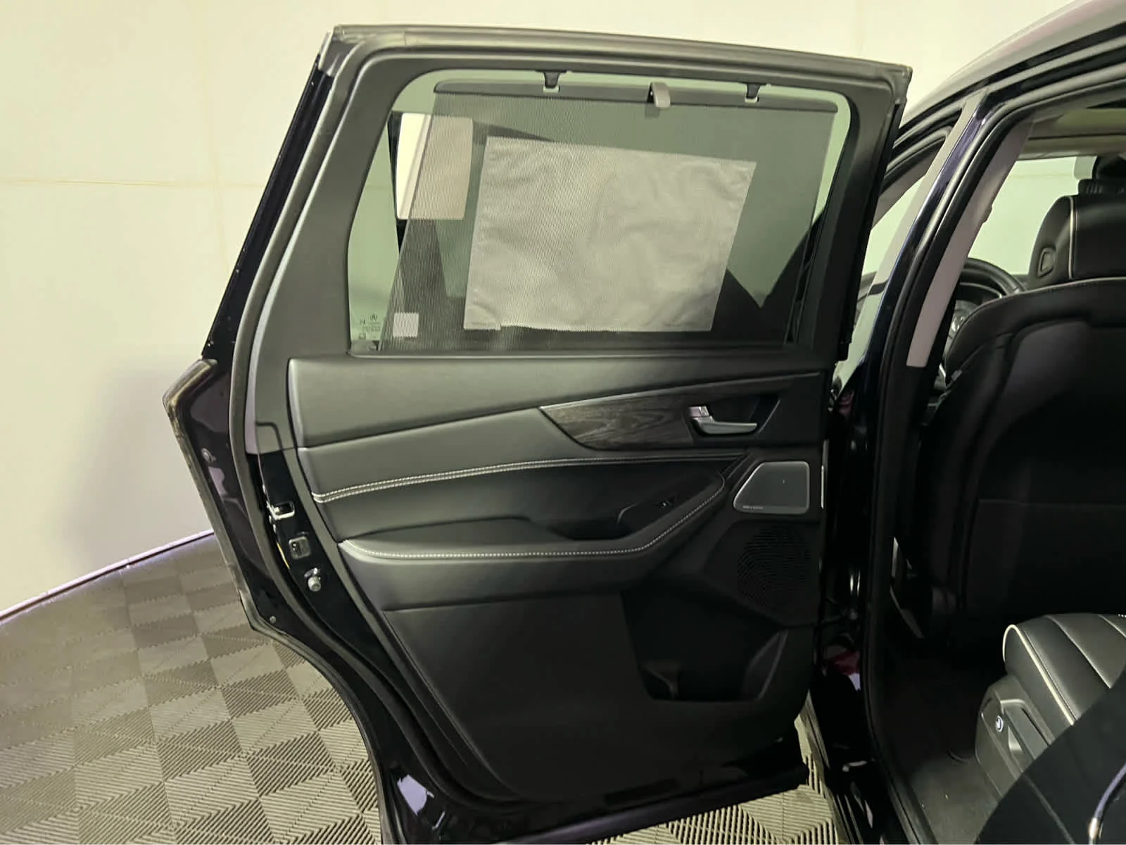 New 2026 Majestic Black Pearl Acura w/Advance Package image 18