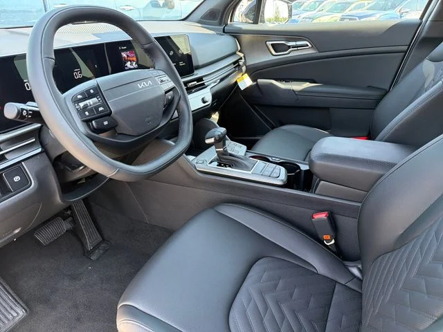 New 2027 Glacial White Pearl / Black Ro Kia X-Line image 19
