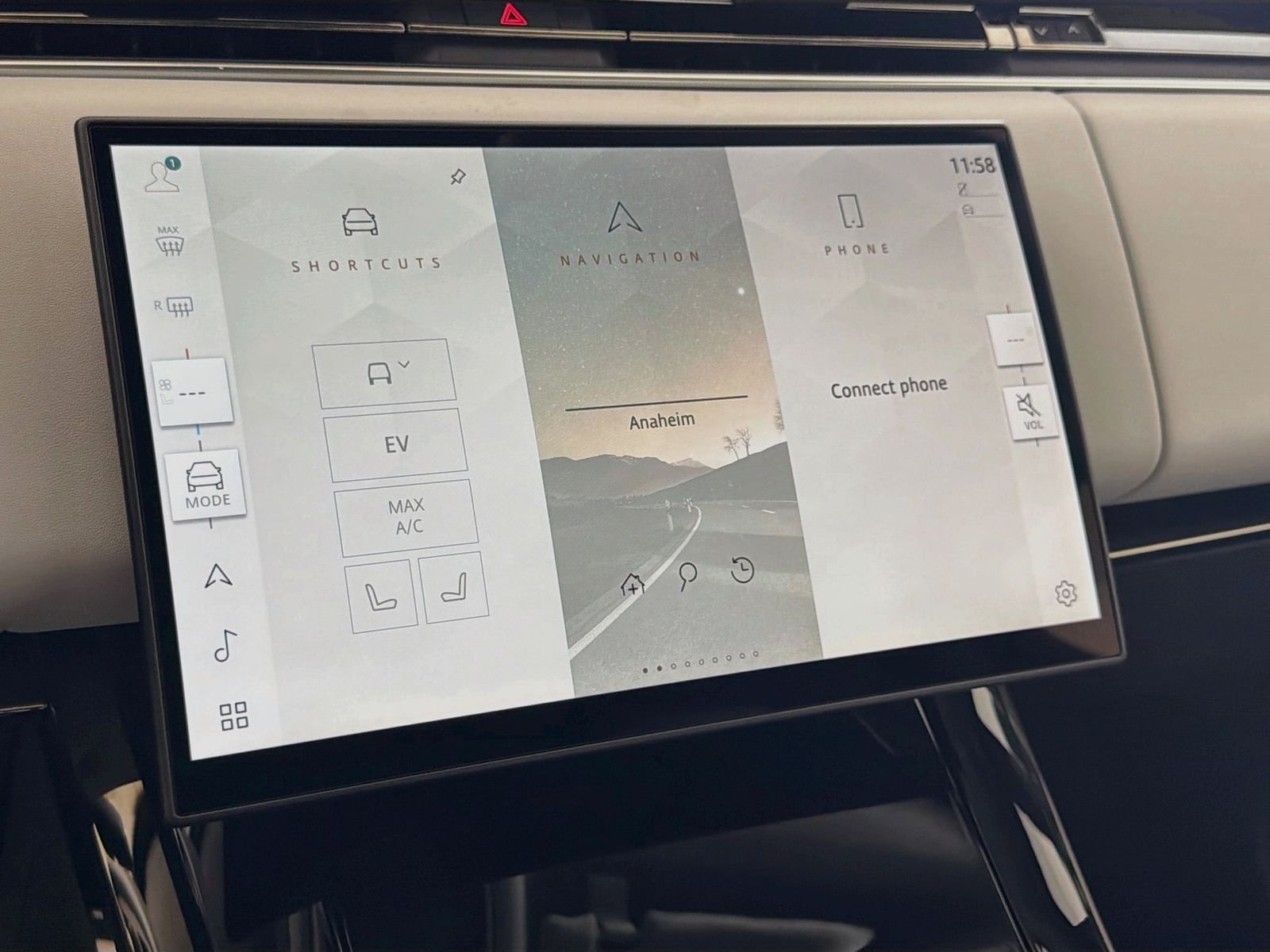 New 2027 Ostuni Pearl White Land Rover Battersea Edition image 14