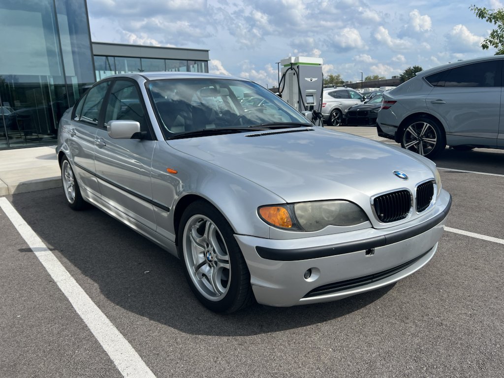 Used 2003 Alpine White BMW 325i image 1