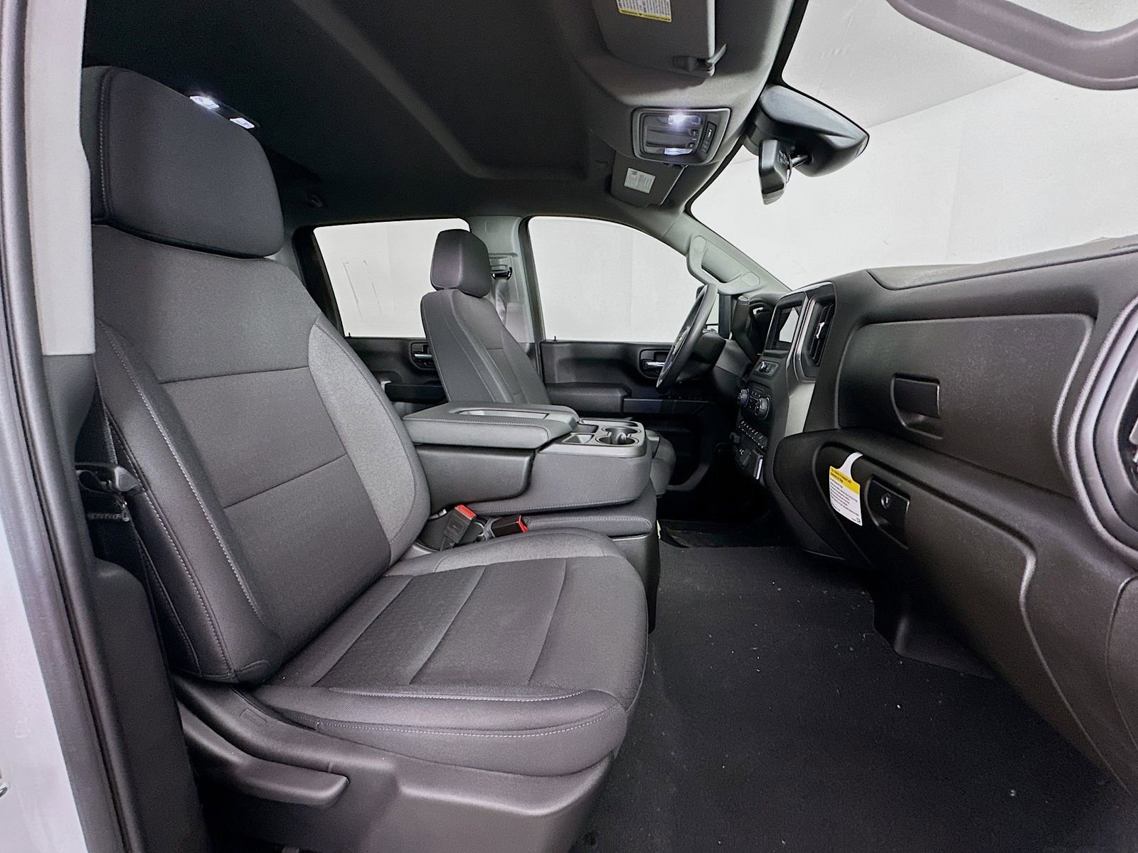 2025 Chevrolet Silverado 2500 HD Custom - Photo 27