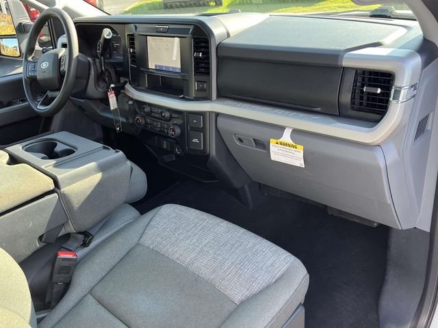 Used 2025 White Ford XLT image 24