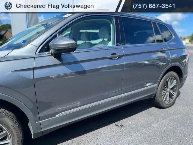 Used 2019 Platinum Gray Metallic Volkswagen 2.0T SEL 4Motion image 3